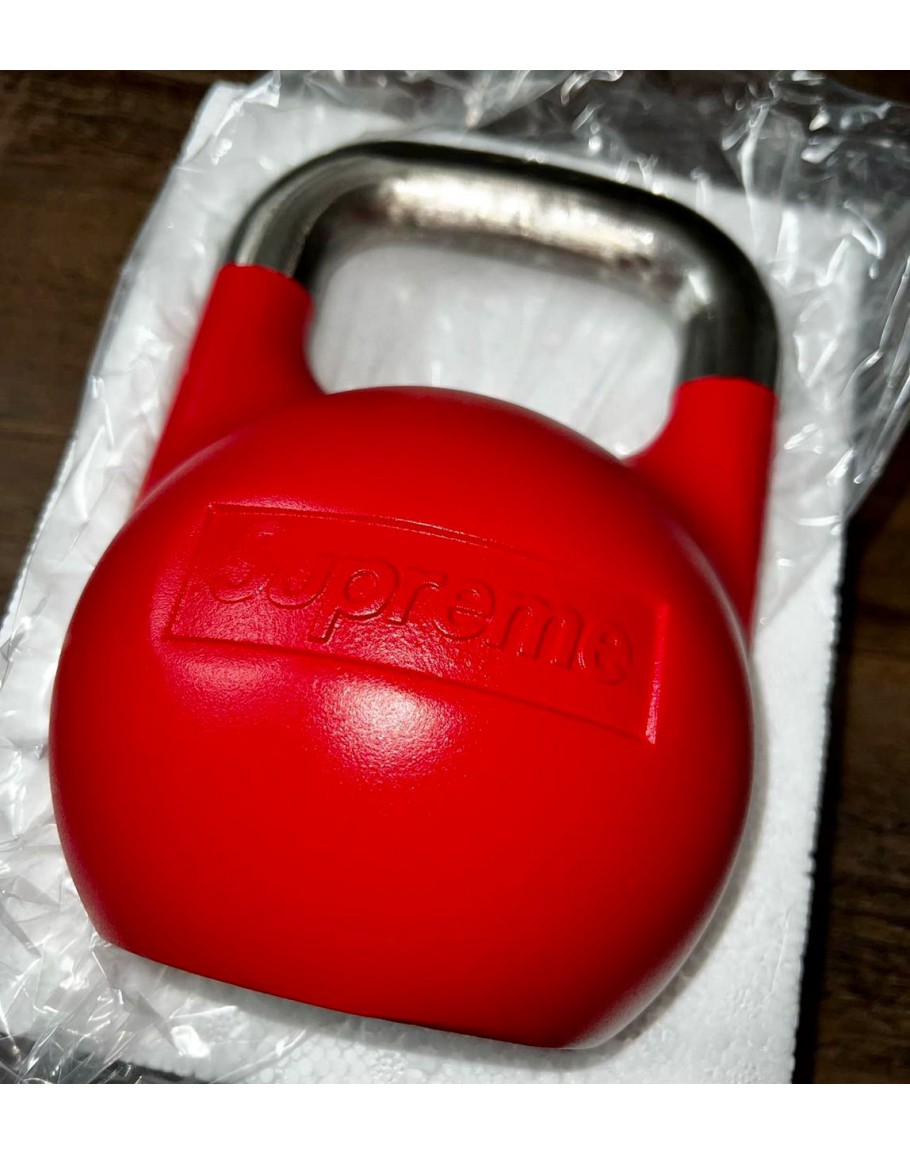 Supreme/ Tru Grit 6kg store Kettlebell Red/ Fw22 Week 1/ (in Hand)